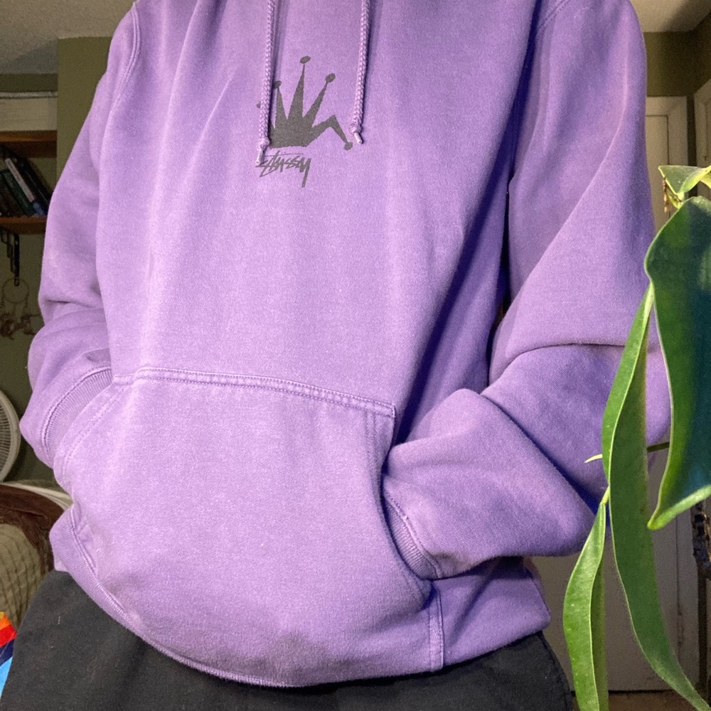 Stussy Men's Purple Hoodie View 2